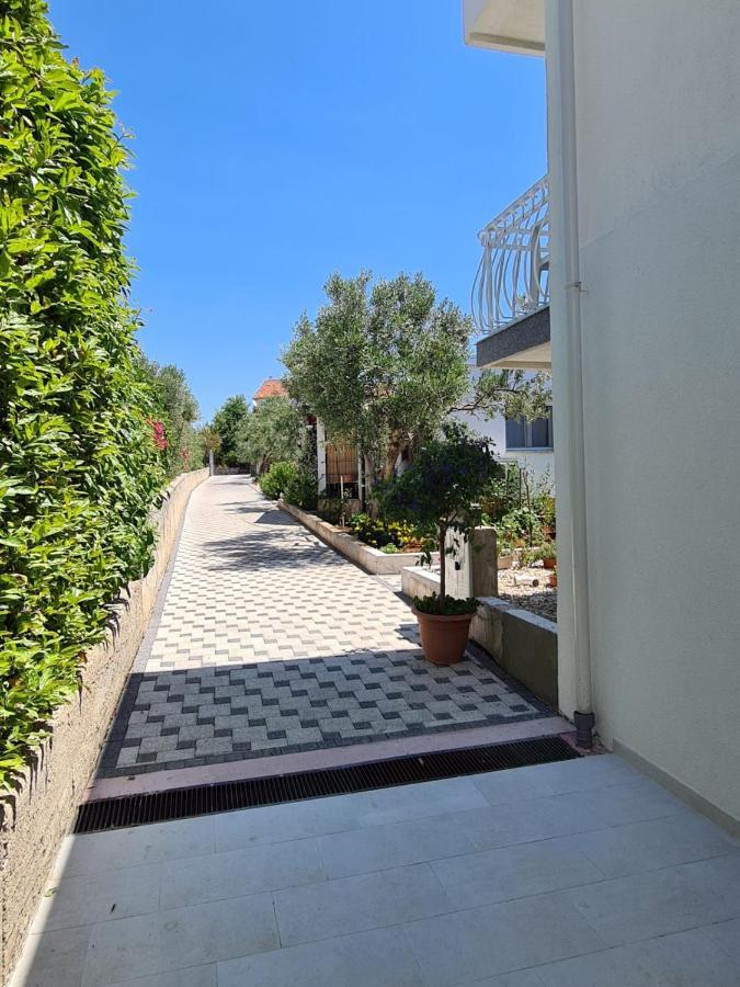Apartments Juric Brodarica  Esterno foto