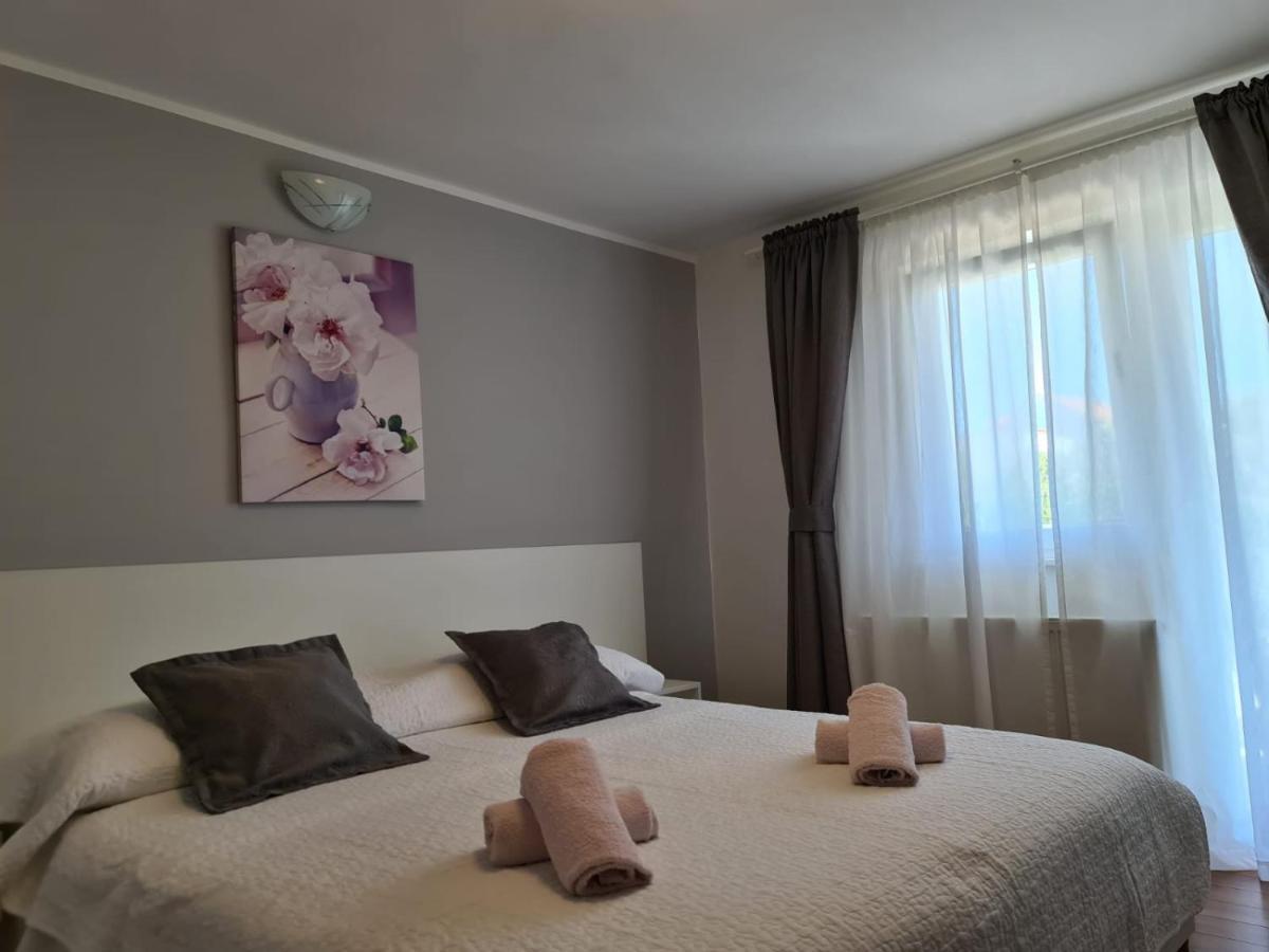 Apartments Juric Brodarica  Esterno foto