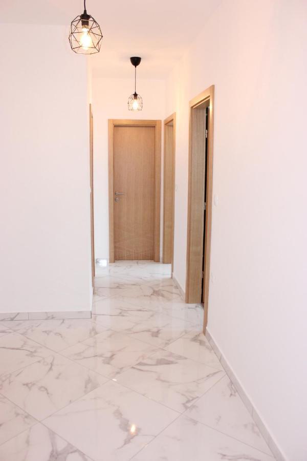 Apartments Juric Brodarica  Esterno foto